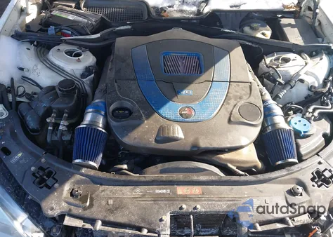 2008 Mercedes-Benz S 550 4Matic z USA, uszkodzony, nr VIN WDDNG86X38A200063